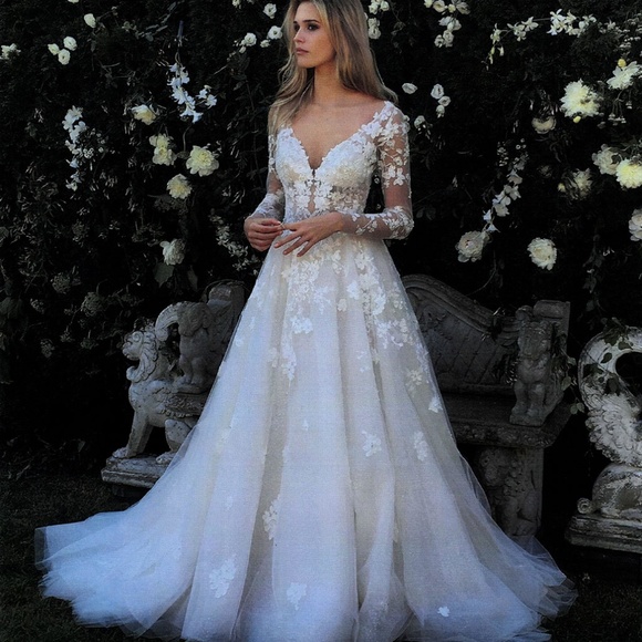 Designer Wedding Gown - Picture 1 of 5